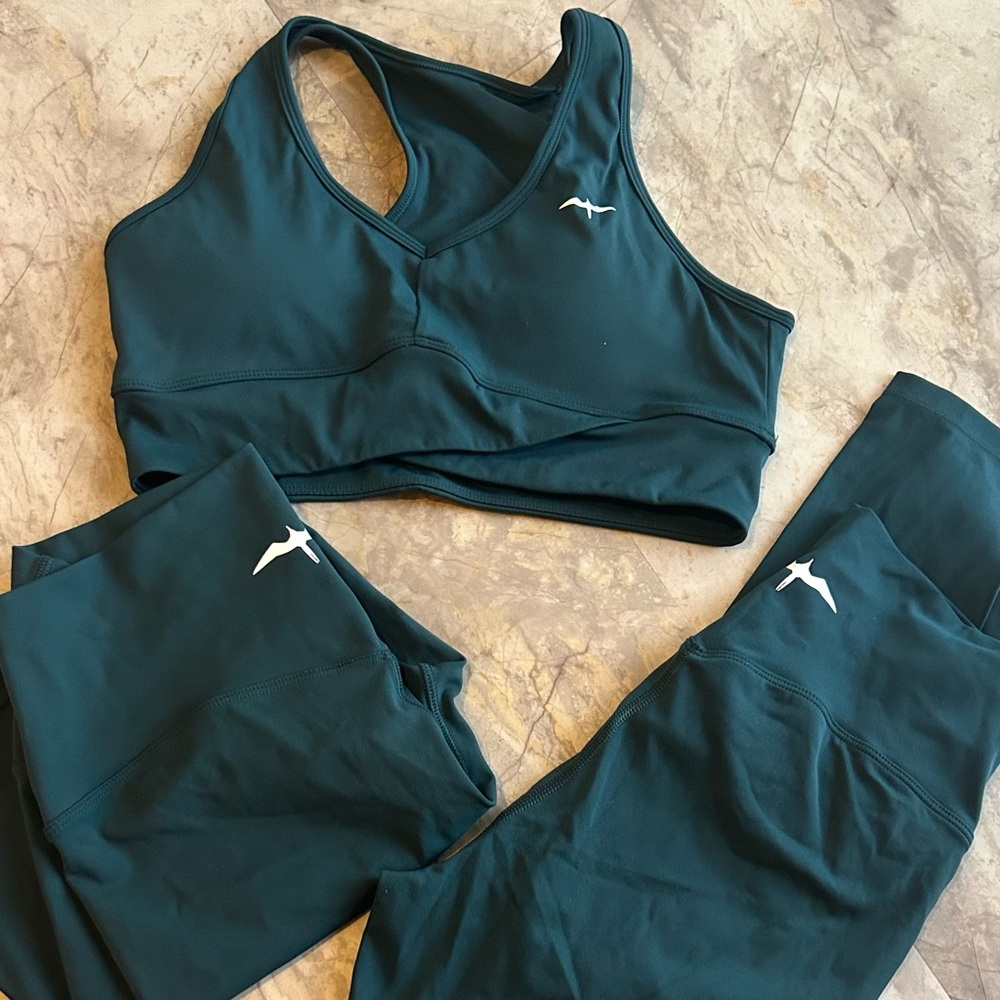 Iwa Company Set